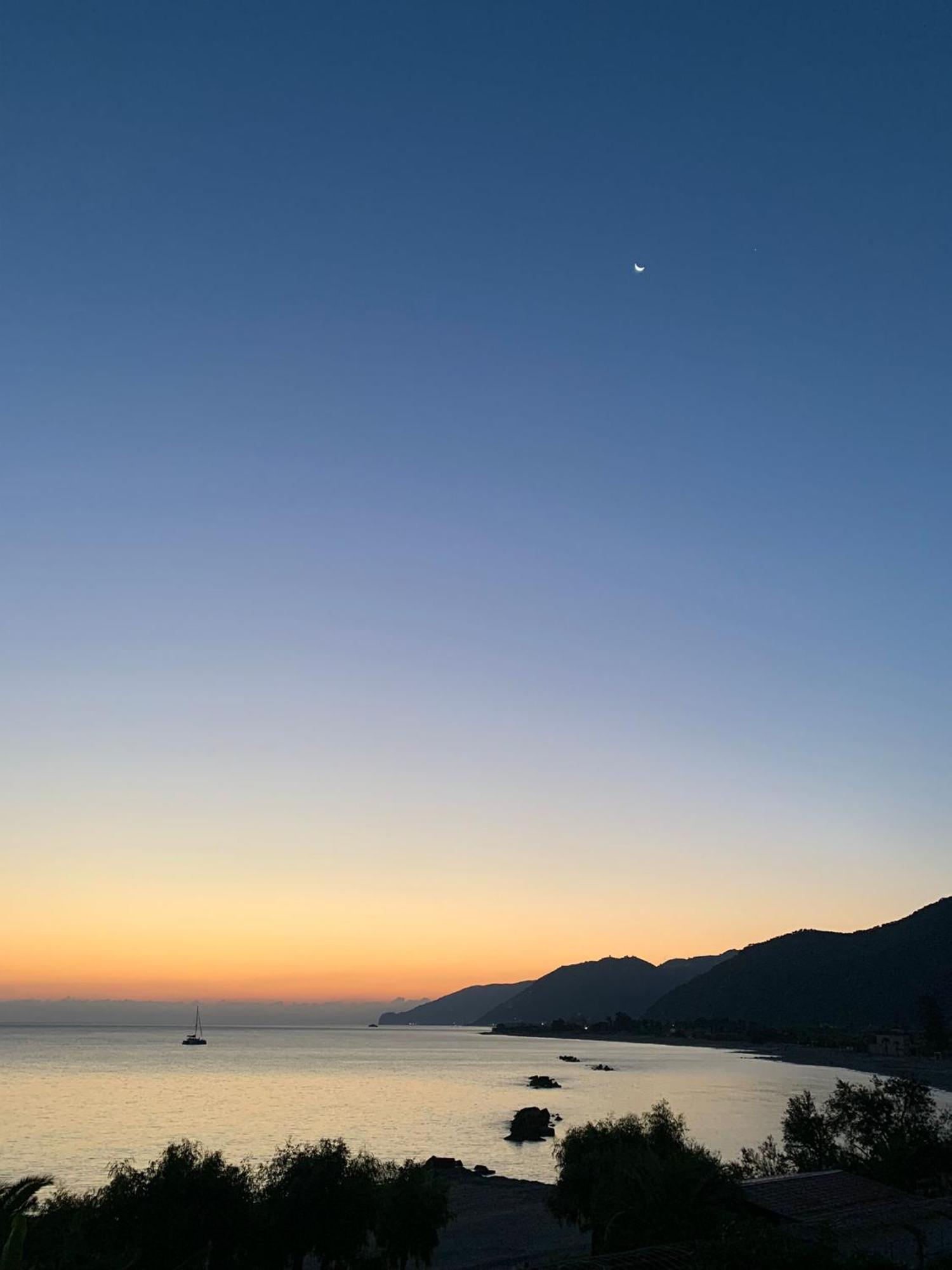 Testa Di Monaco Natural Beach Capo dʼOrlando المظهر الخارجي الصورة